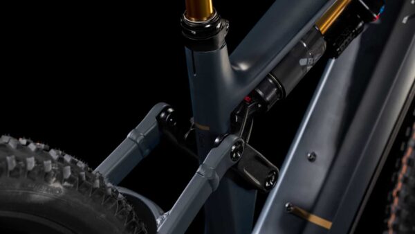 Cube Stereo Hybrid ONE77 HPC AT 800 carbon´n´gold
