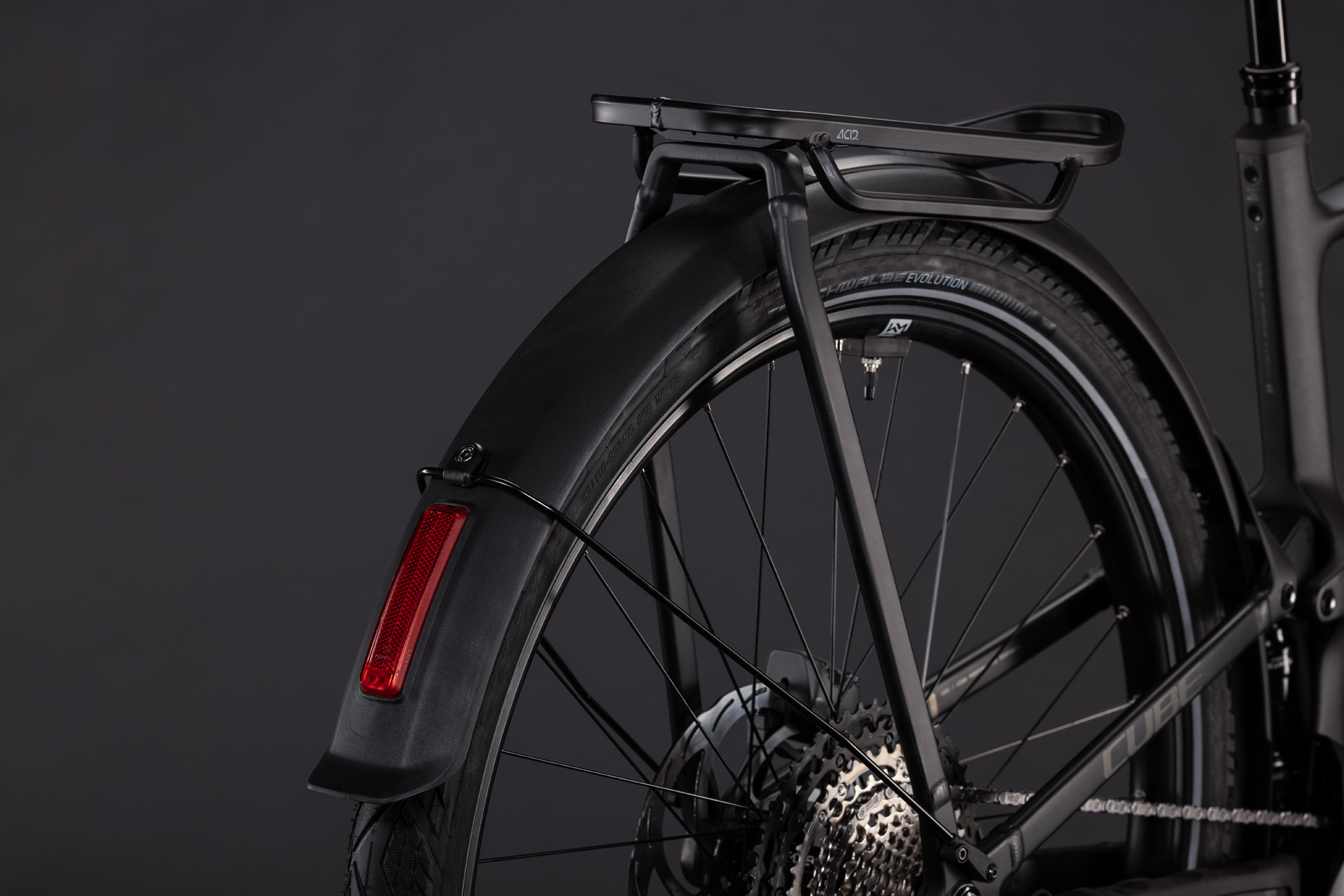 Cube Kathmandu Hybrid ONE11 HPC SLT 800 carbon´n´silverdust – Bild 4