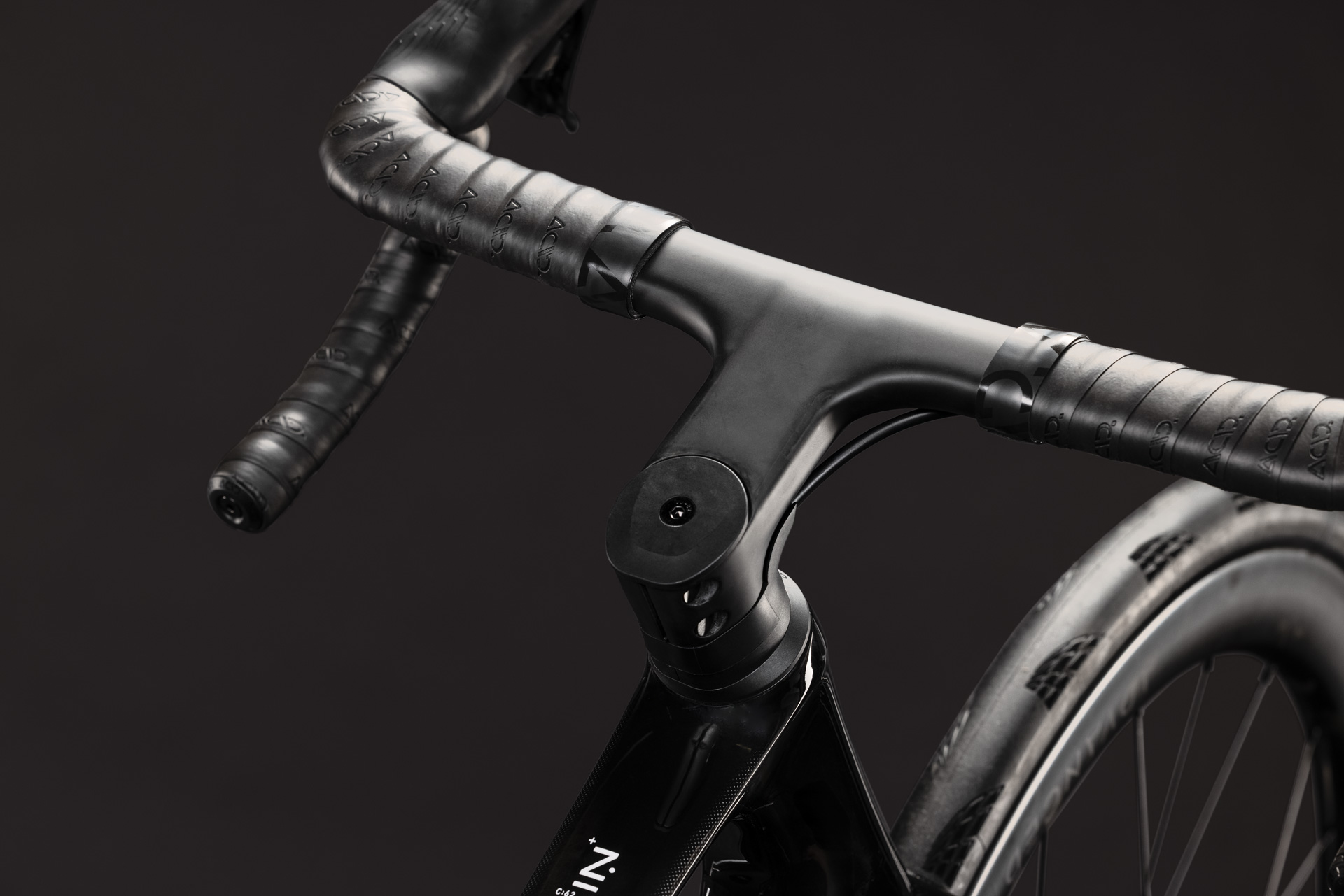 Cube Attain C:62 SLT carbon´n´white – Bild 2