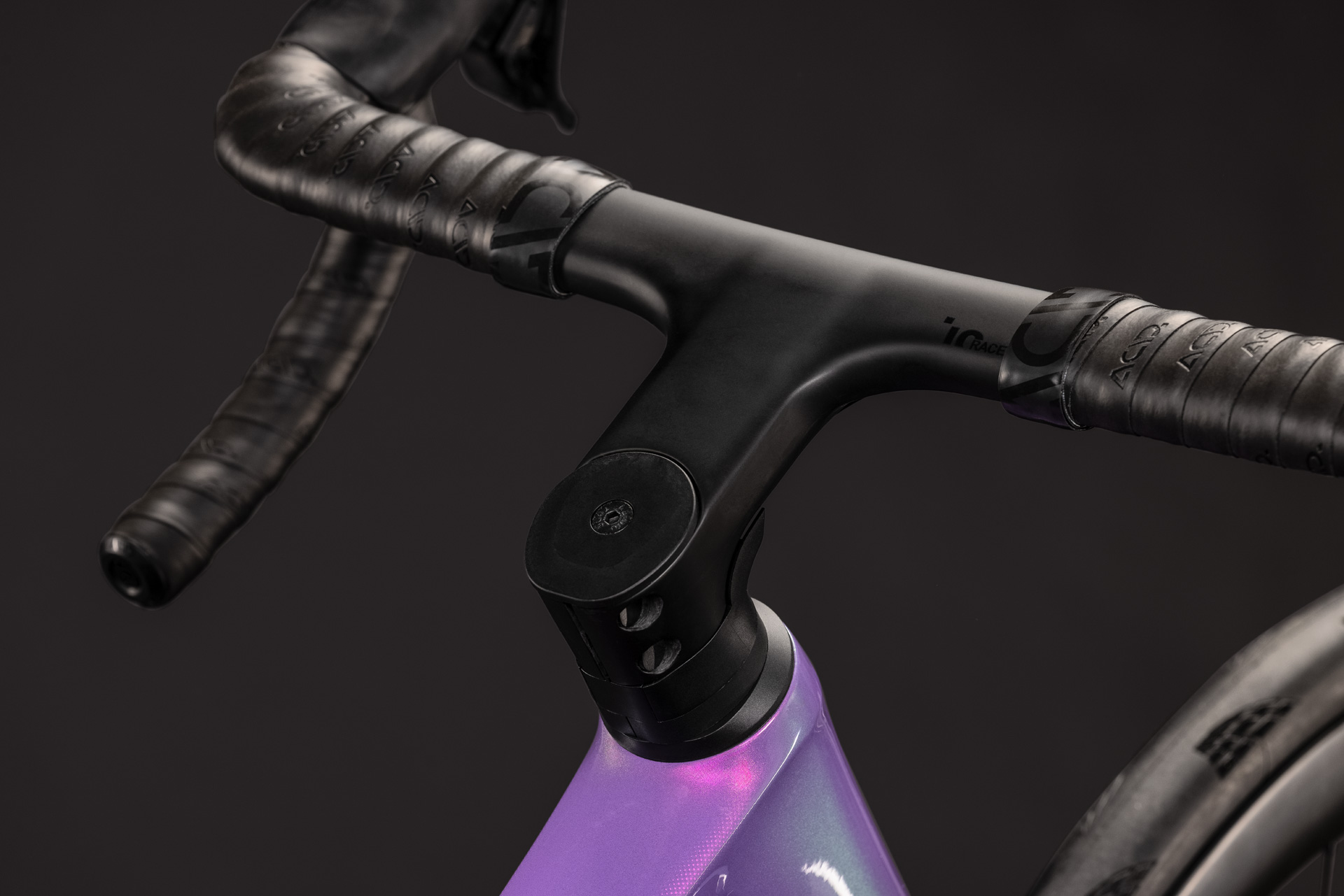 Cube Attain C:62 SLT cosmicpurple´n´black – Bild 2